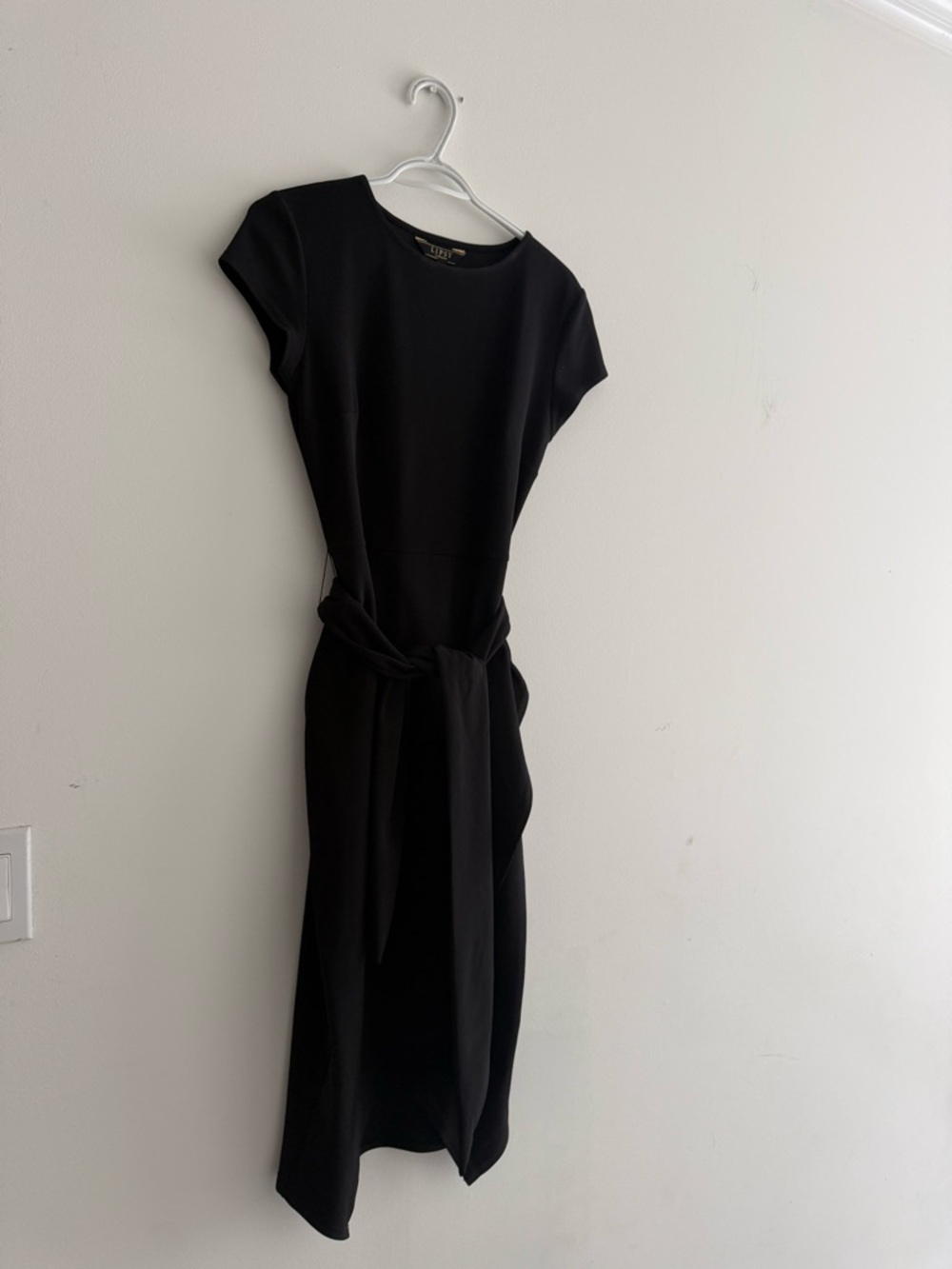 Lipsy little black midi Dress with tie waist size 6 - Picture 3 of 9